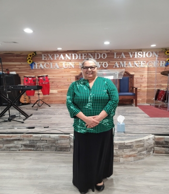 Iris Nieves