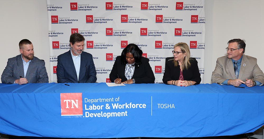 TDLWD Commissioner Deniece Thomas, other TDLWD officials and TBA officials TDLWD Commissioner Deniece Thomas, other TDLWD officials and TBA officials